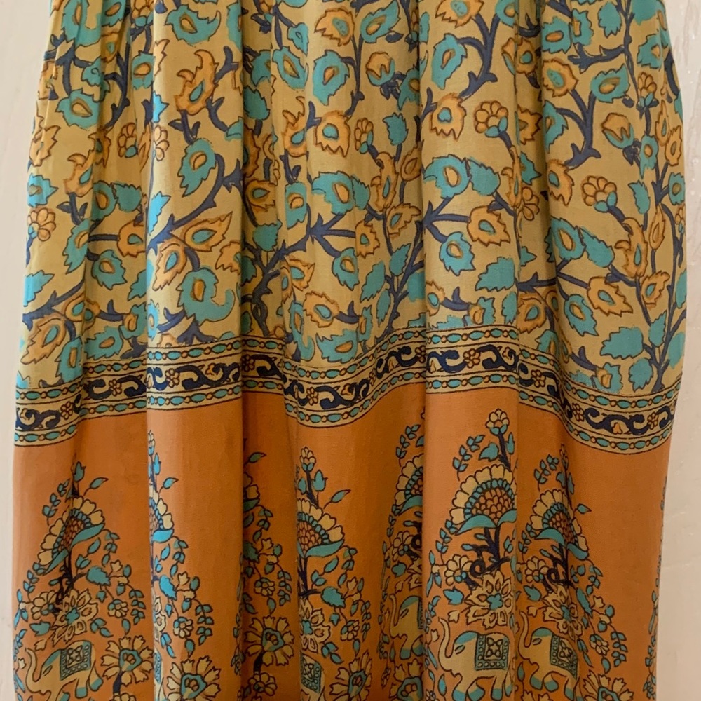 Dress - Picture 3 of 4